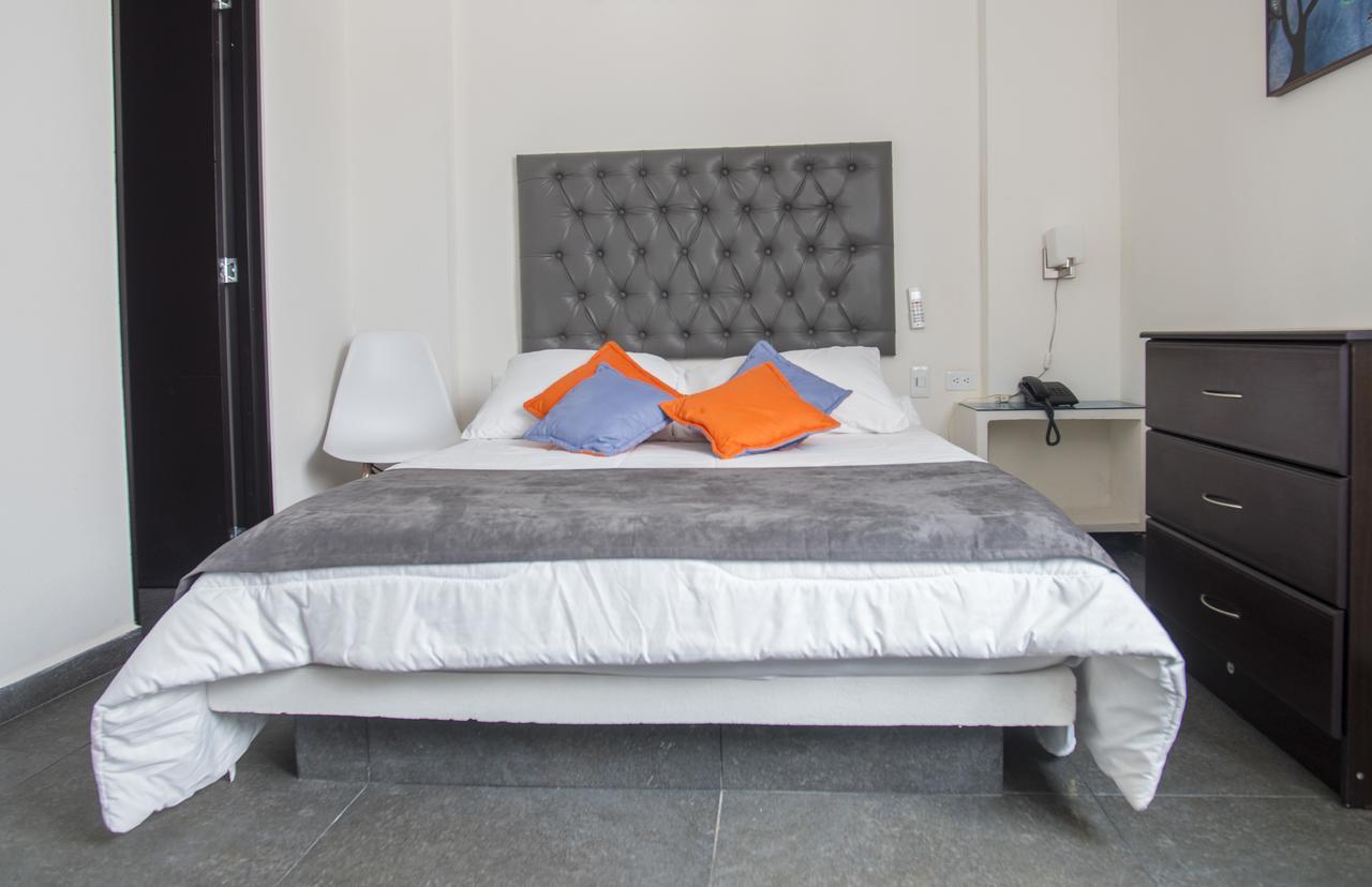 Hotel Grand H&R Villeta Ngoại thất bức ảnh