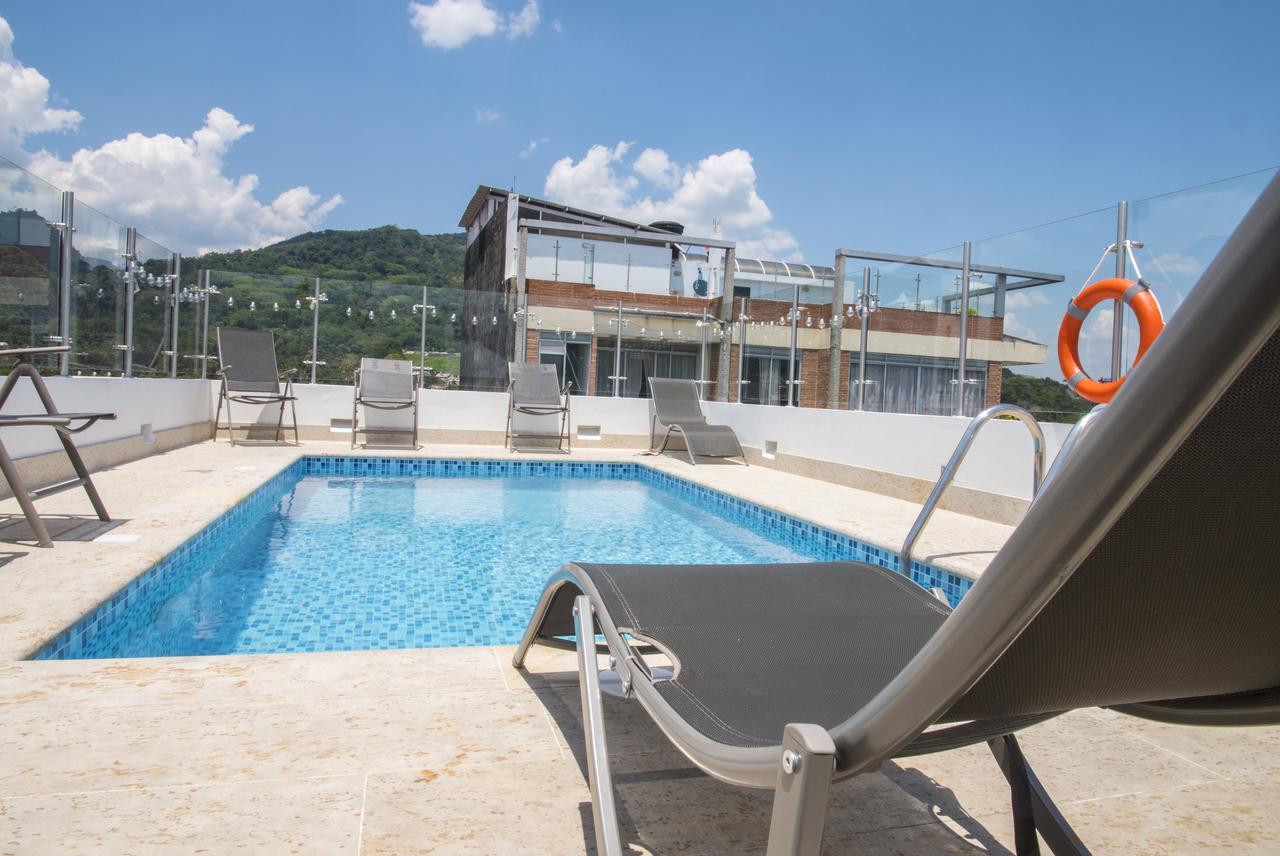 Hotel Grand H&R Villeta Ngoại thất bức ảnh