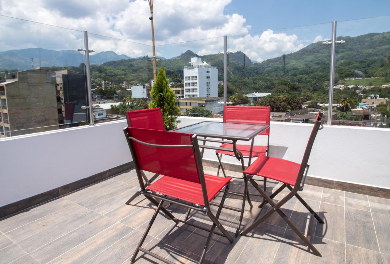 Hotel Grand H&R Villeta Ngoại thất bức ảnh