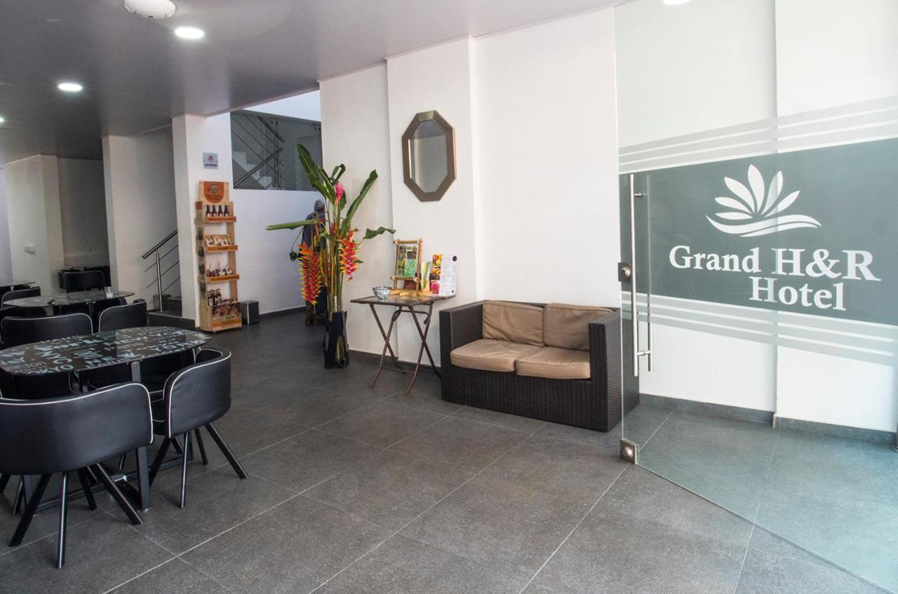 Hotel Grand H&R Villeta Ngoại thất bức ảnh